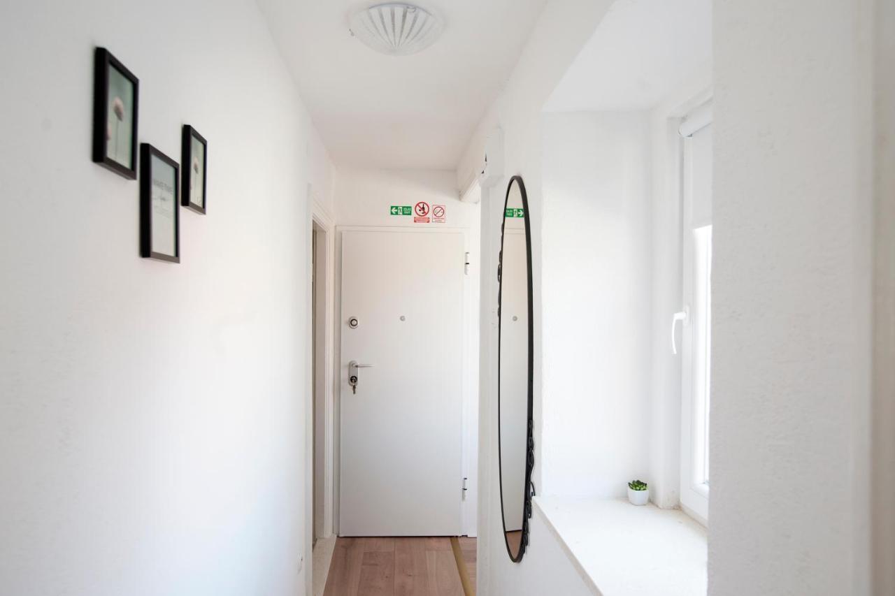 Apartment Slavuj Central Square Split Buitenkant foto